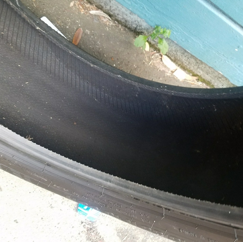 Tire - Picture 4 of 5